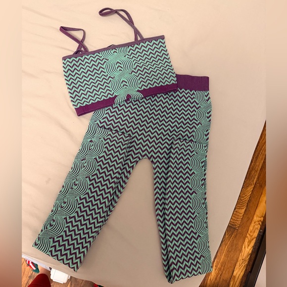 2 Zara Ribbed Crop Top sets - Picture 3 of 3